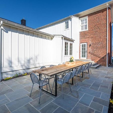 Boutique Room Steps From Downtown Mall Rose Jean - Room 4 Charlottesville Extérieur photo