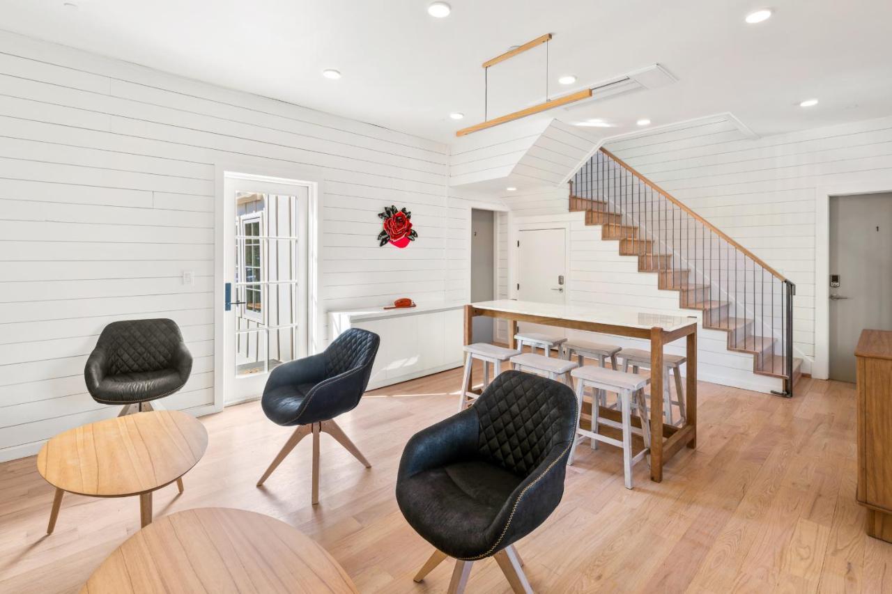 Boutique Room Steps From Downtown Mall Rose Jean - Room 4 Charlottesville Extérieur photo